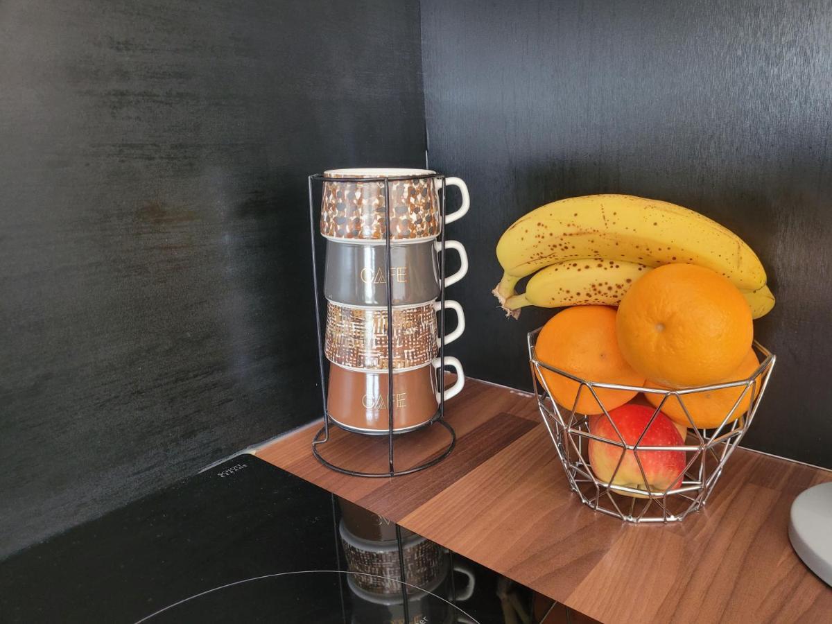 Le Palmier D'Azur - Frejus Cais - Wi-Fi Apartment ภายนอก รูปภาพ