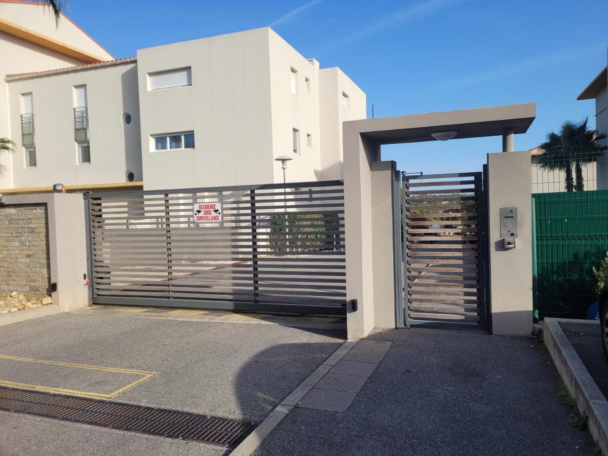 Le Palmier D'Azur - Frejus Cais - Wi-Fi Apartment ภายนอก รูปภาพ