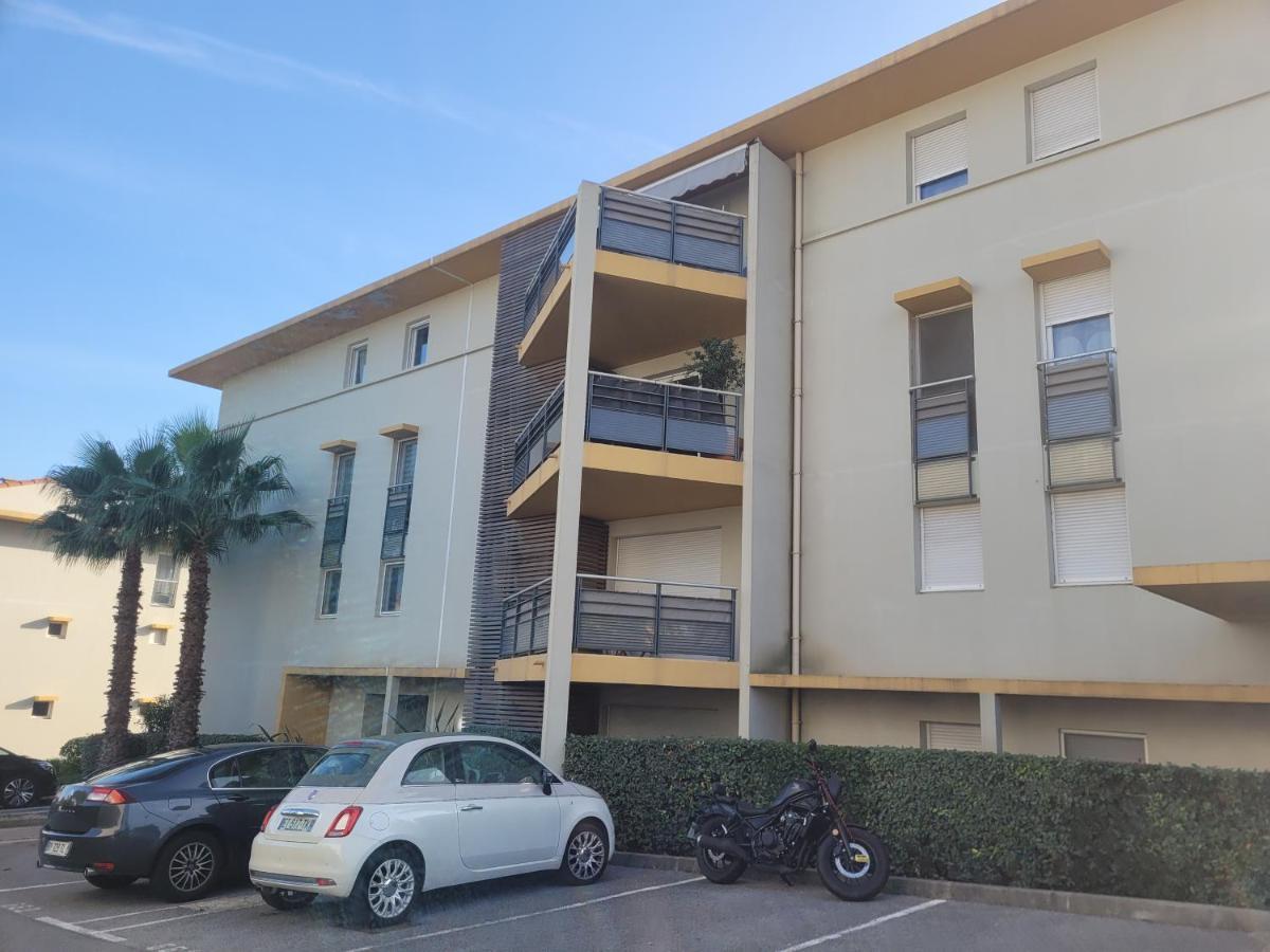Le Palmier D'Azur - Frejus Cais - Wi-Fi Apartment ภายนอก รูปภาพ